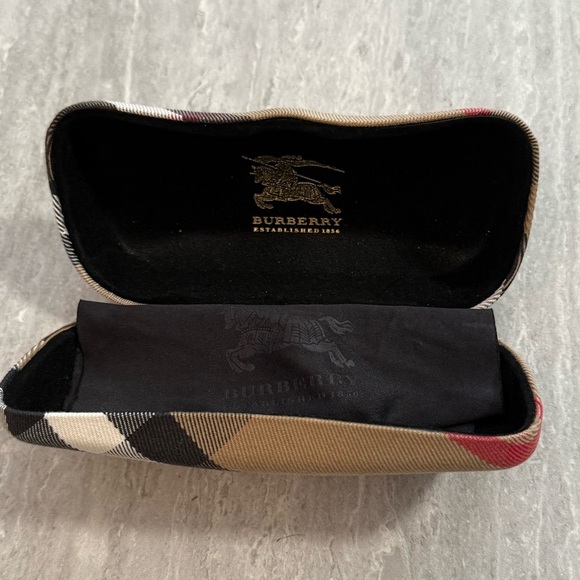 Burberry Classic Nova Check Plaid Hard Clamshell Case - Picture 2 of 4